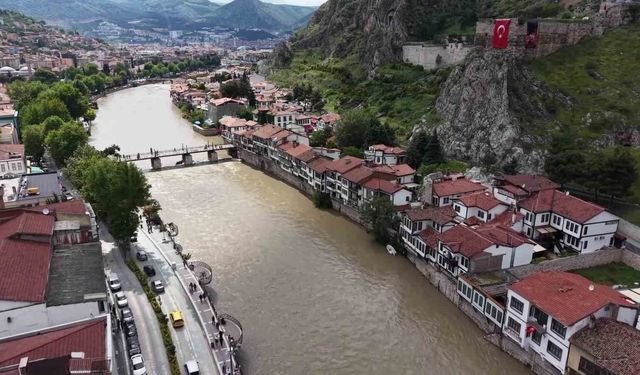 Amasya'da taşkın durumu masaya yatırıldı: 'Aşırı yağış gelmediği takdirde Almus Barajı'ndan gelen su yükünün sorunsuz tahliye edilmesi öngörülüyor'
