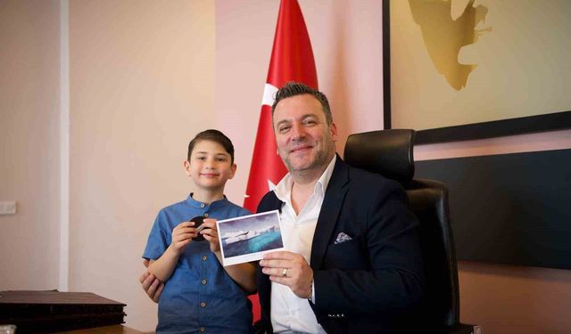 Antarktika'dan dönen en genç Türk, Kuşadası Belediyesi'nde ağırlandı
