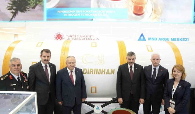Bakan Çiftçi, SAHA EXPO'da yerli ve milli ürünleri inceledi