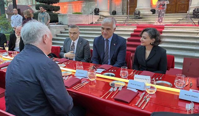 Bakan Ersoy: 'İstanbul tarih boyunca yalnızca bir şehir değil, tasarımın, mimarinin ve zanaatın merkezi olmuştur'
