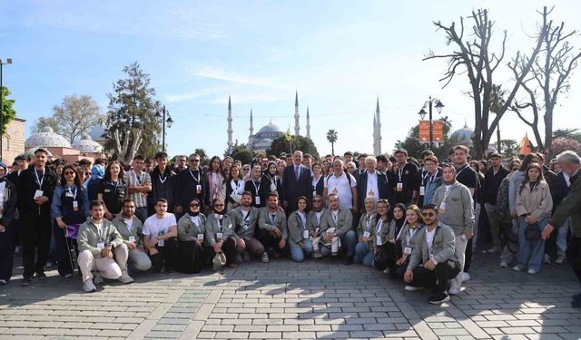 Başkan Altay: 'Genç Seyyah projemizle bu yıl 25 bin 920 öğrencimizi İstanbul'un tarihi atmosferiyle buluşturduk'