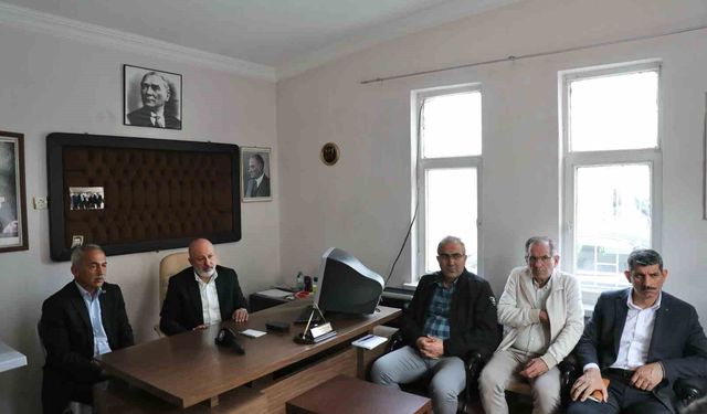 Başkan Çolakbayrakdar: 'Hemşehrilerimizin ihtiyaçlarını yerinde tespit ediyoruz'