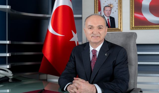 Başkan Özlü 'Anne sevgisinin bu dünyada hiçbir karşılığı olamaz'