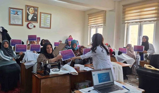 Bayburt'ta 'Menopoz Okulu' eğitimleri devam ediyor