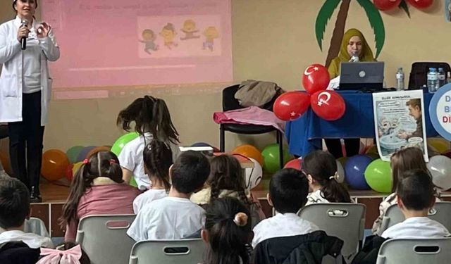 Bayburt'ta öğrenciler hijyen ve sağlıklı yaşam konusunda bilgilendirildi