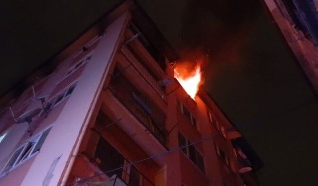 Bursa'da 6 katlı binada yangın paniği