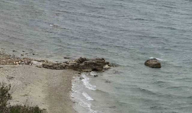 Çanakkale Boğazı'ndaki bombardımanın en net görüldüğü Baykuş iskelesi ve cephe hattı drone ile görüntülendi