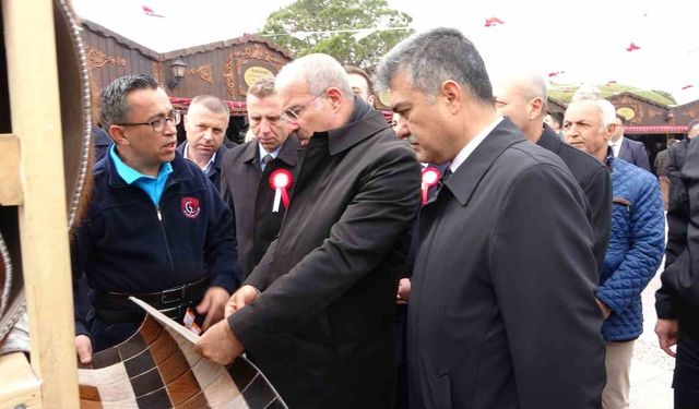 Çanakkale'de 'İşyurtları Ürün ve El Sanatları Fuarı' açıldı