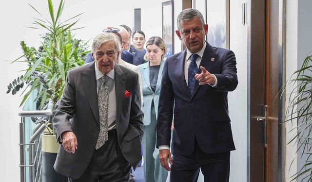 CHP Genel Başkanı Özel, Rahmi Koç ve Ali Koç'u kabul etti