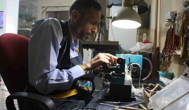 Çocuk yaşında engelli kaldı, azmi onu hayattan kopartmadı