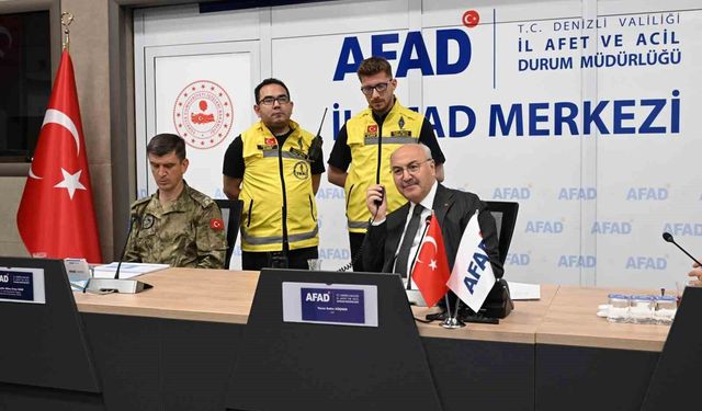 Denizli'de 5,6 büyüklüğündeki deprem senaryonu canlandırıldı