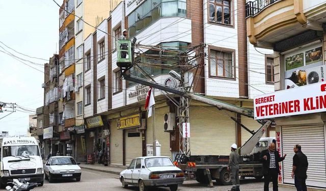 Dicle Elektrik'ten fırtına mesaisi