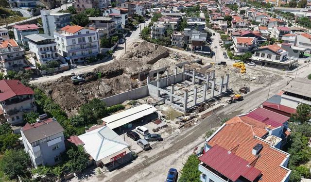Dikili'nin yeni itfaiye binası hızla yükseliyor