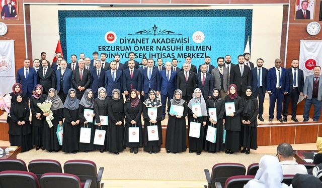 Dini Yüksek İhtisas Eğitim Merkezi dördüncü dönem mezunlarını verdi