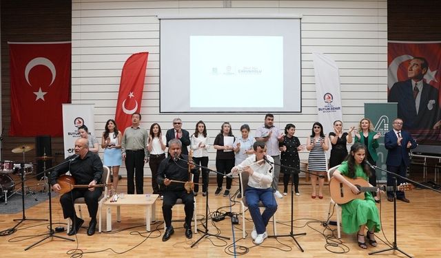 Dizelerden Ezgilere gecesinde engeller sanatla aşıldı