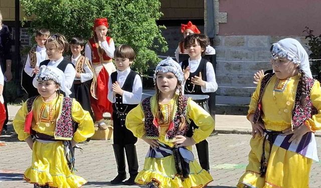 Edirne'de minik öğrencilerin gösterileri hayran bıraktı