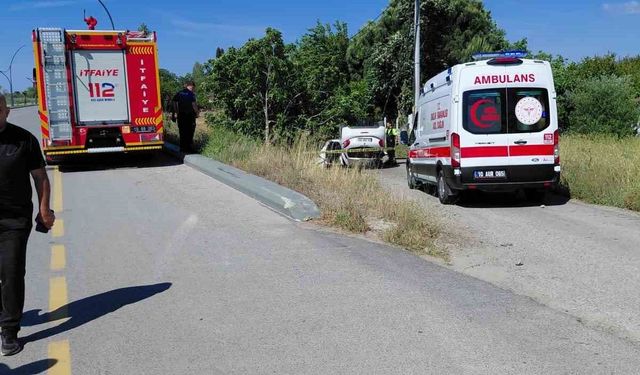 Edremit'te kontrolden çıkan otomobil savruldu: 1 ölü, 3 yaralı