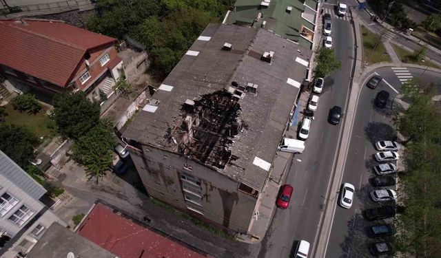 Eyüpsultan'da çatı tamirinden sonra yangın çıktı, daire kullanılamaz hale geldi
