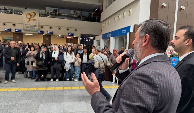 Hacı adayları Çanakkale'den kutsal topraklara uğurlandı