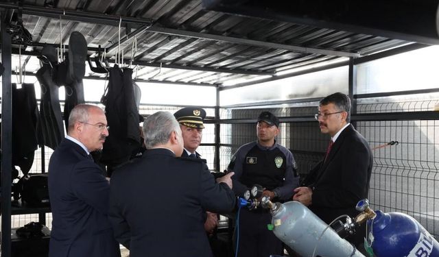 İçişleri Bakan Yardımcısı Çelik, Deniz Polisi Eğitim Merkezi'nde incelemelerde bulundu