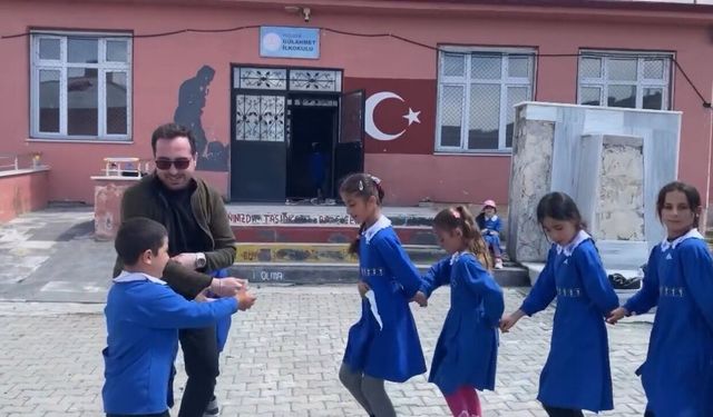 Iğdır'da miniklerin 'Şevko' oyunu ilgi gördü