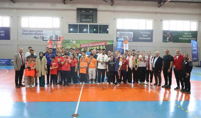İnegöl'de Engelsiz Turnuva coşkusu