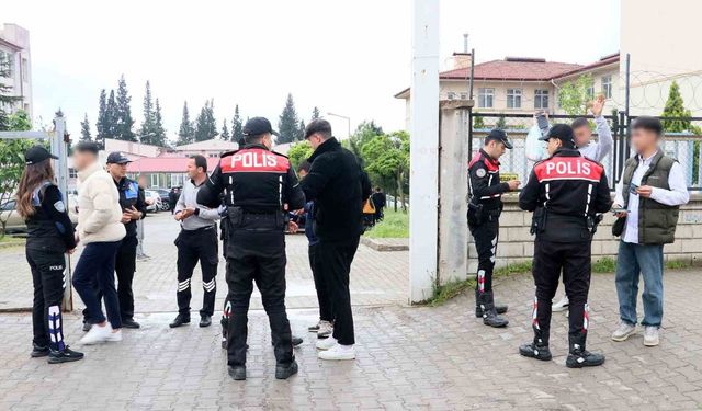 Kahramanmaraş'ta okul önlerinde sıkı denetim