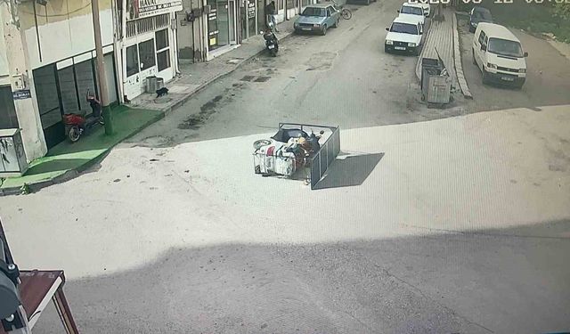 Karaman'da yaşlı adamın yaralandığı kaza anı kameraya yansıdı