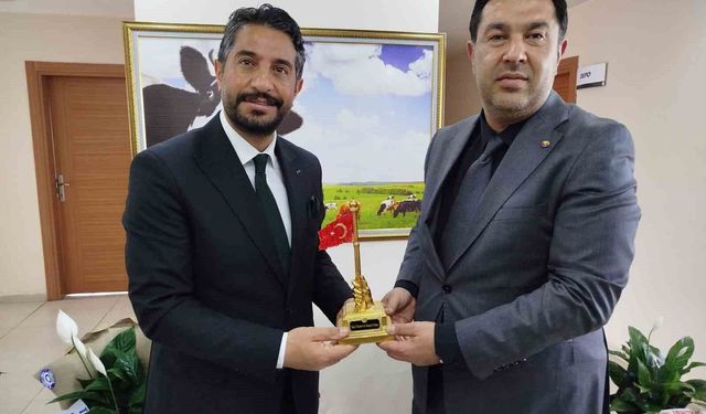 Kars'ta hayvancılık için güç birliği: KATSO'dan Eren Alp'e hayırlı olsun ziyareti