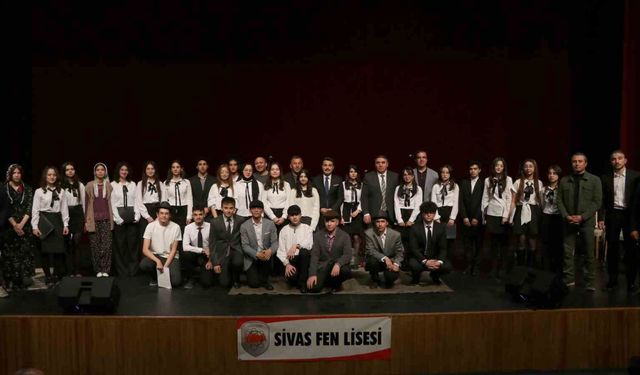 Lise öğrencileri Veysel'in hayatını sahneye taşıdı