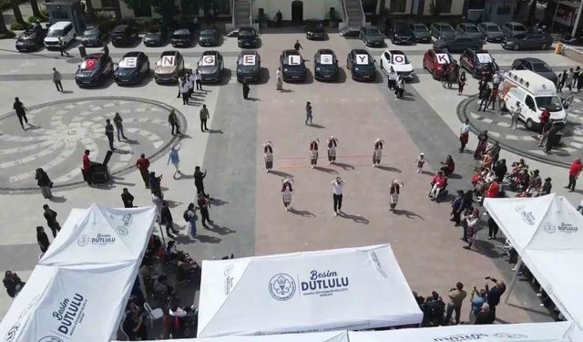 Manisa'da 11 Togg'lu 'Engel yok' mesajı