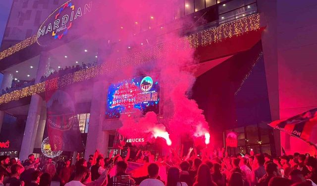 Mardin'de şampiyonluk gecesinin adresi Mardian Mall oldu