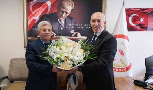 Mazbatayı alan Odakır: 'Hizmetlerimizle konuşulmaya devam edeceğiz'