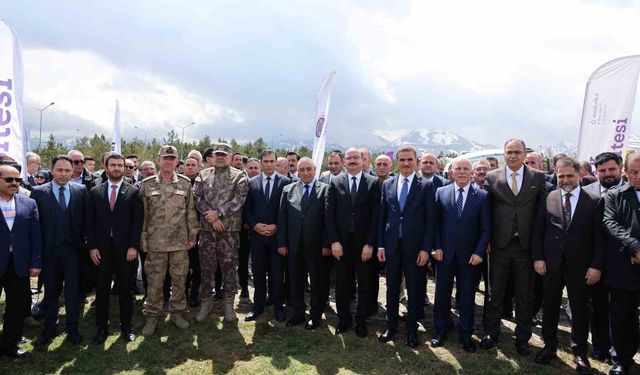Milli teknoloji atölyelerinin Türkiye'deki ilk ve tek bağımsız binası Atatürk Üniversitesi kampüsünde inşa ediliyor