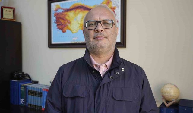 Prof. Dr. Nafiz Maden: 'Mavi Vatan Yasası Türkiye'nin denizlerdeki haklarını güçlendirecek'