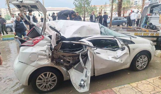 Şanlıurfa'da güneş enerjisi paneli otomobilin üzerine devrildi: 1 ölü