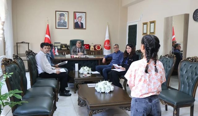 Sevgi evlerinde kalan çocuklar için 'Naat' şiiri yarışması düzenlendi