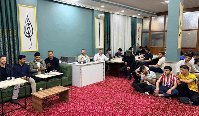 Siirt'te gençler 'Meşk Gecesi'nde buluştu
