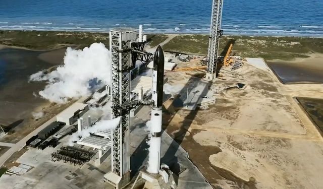 SpaceX'in Starship roketinin test uçuşu 30 saniye kala iptal edildi