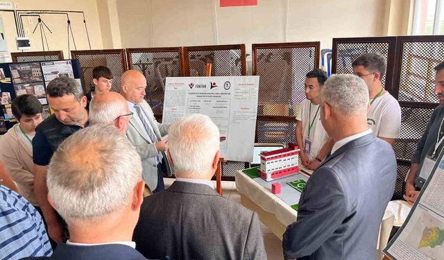 Tekirdağ'da gençler projelerini bilim fuarında sergiledi