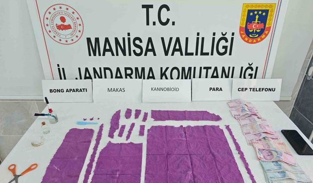 Turgutlu'da 13 bin 800 içimlik sentetik uyuşturucu ele geçirildi