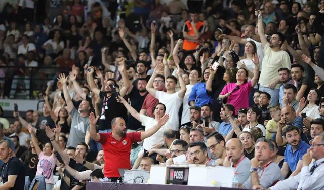 Turgutlu'da kadın basketboluna büyük ilgi