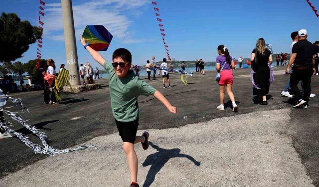 Uçurtma Şenliği'nde renkli görüntüler ortaya çıktı
