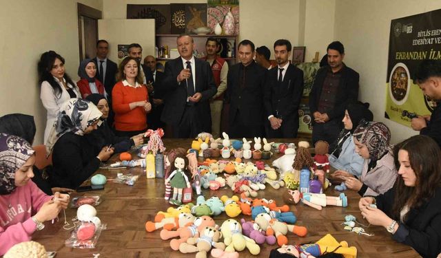 Üniversite öğrencilerinden gönül köprüsü: 'Ekrandan İlmeğe, Kalpten Kardeşe' dayanışması