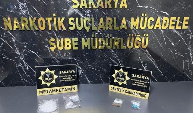 Uyuşturucu sevkiyatı otoyol gişesinde engellendi: 2 tutuklama