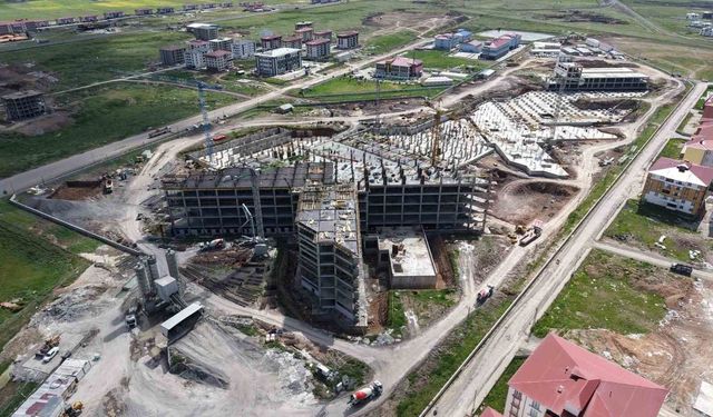 500 Yataklı Kars Bölge Hastanesi yükseliyor: Kars sağlıkta yeni bir döneme hazırlanıyor