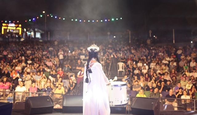 9. Uluslararası Nilüfer Caz Festivali Emel Mathlouthi konseriyle sona erdi