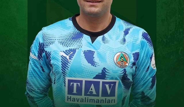 Alanyaspor'da Ertuğrul Taşkıran ve Nicolas Janvier ile yollar ayrıldı