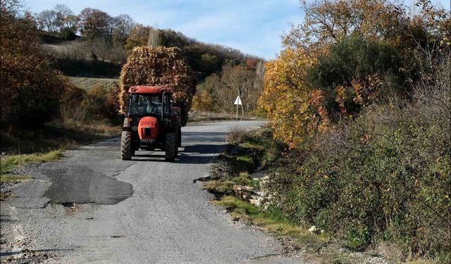 Altıeylül'de kırsal ulaşım ağı güçleniyor