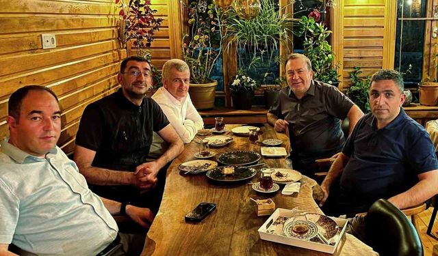 ATSO Başkanı Demirci'den ödül alan gazetecilere tebrik